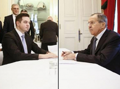 Встречу в кулуарах провел Ульяновски с российским министром Сергеем Лавровым 