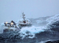 Судно с гражданами Молдовы перевернулось в шторм в Японском море: шансы выжить нулевые