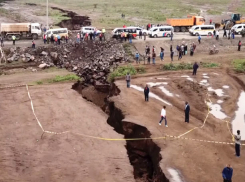 Гигантскую трещину, «разорвавшую» Африку надвое, сняли на видео