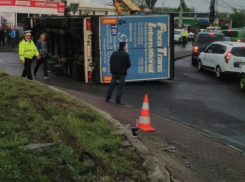 Молдаванин пострадал в фуре, перевернувшейся на крутом повороте в Румынии