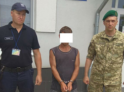 Сутенер из Молдовы, который пять лет прятался в Одесской области, оказался маленьким мужчиной