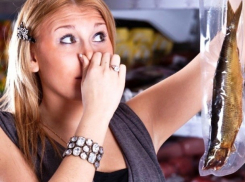  Продукты впитали запах грязного холодильника, - жительница Кишинева о магазинах города