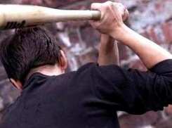 Кровавое избиение битами устроили трое мужчин жителю Буюкан