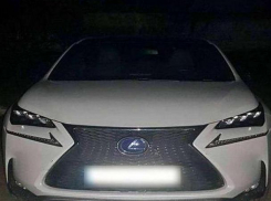 Угнанный Lexus пытался провезти через румынскую границу житель Молдовы
