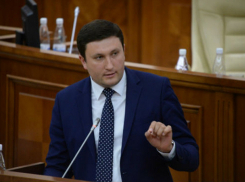 Депутат просит прояснить, на какие деньги Шор открыл свои «социальные магазины» 