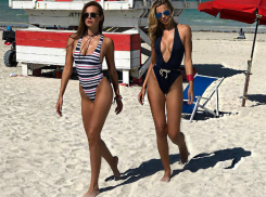 «Слишком сексуальные» красавицы из Молдовы и Польши превратились в «Спасателей Малибу»