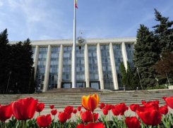 Правительство должно быть передано другому правительству, законному, - Павел Филип