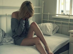 Жестоким сексуальным истязаниям подвергли несовершеннолетнюю пятеро мужчин в Единцах