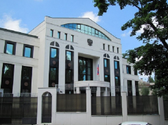 Российское посольство отреагировало на скандальное решение КС по поводу русского языка