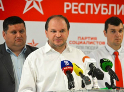 Забрать свой мусор из примэрии и Кишинева потребовал Ион Чебан от Михая Гимпу