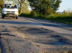 Стало известно, сколько денег из внешних источников было выделено на ремонт дорог в 2018 году