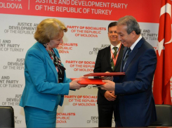 Пропрезидентская Партия социалистов подписала соглашение о сотрудничестве с партией Эрдогана 