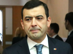 Инцидент в прямом эфире: Кирилл Габурич упал с возвышения