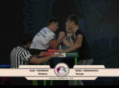 Молдаванин за две секунды стал абсолютным чемпионом мира по армреслингу