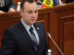 Батрынча: Парламентское большинство - это кукольный театр, голосующий по указке из-за рубежа