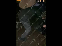 «Вы ***** городские»: опубликовано видео с избиением гопниками двух подростков в Кишиневе