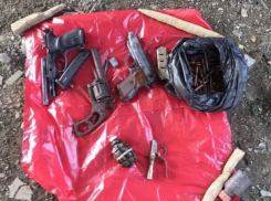 Оружие и боеприпасы обнаружили на дороге в Гагаузии 