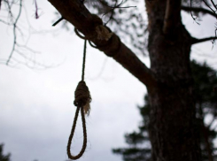 В Чимишлийском районе 27-летнего мужчину нашли повешенным