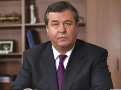 Автор Закона об ограничении цен на нефтепродукты озадачен тем, как был представлен акт его промульгации 