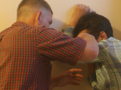 Родного сына в гневе зарезал житель уезда Галац 