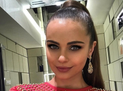 Секс-бомба Ксения Дели показала в день рождения, как она стала «старше, мудрее и счастливее»