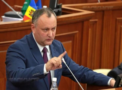 Додон продолжает исполнять свои обязанности, как и прежде, - депутат Сергей Сырбу 