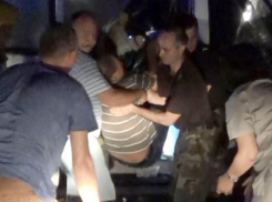 Врачи скорой помощи пострадали в машине, которая врезалась в столб линии электропередач в Приднестровье 