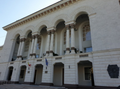 Прокуроры не рвутся делать карьеру из-за низких зарплат