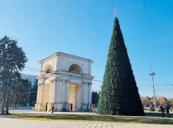 «Никто не сможет украсть у нас праздничное настроение – ни пандемия, ни власти»: генпримар рассказал о планах на зимние праздники