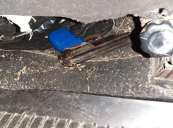 Водитель пытался пересечь таможню Отачь со спрятанным под сиденьем пистолетом