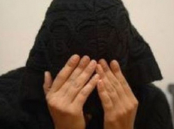 Молодые люди в течение суток насиловали гея в отеле Кишинева