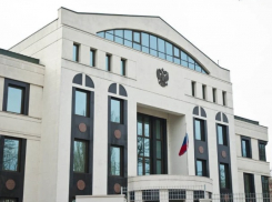 Что, опять?! «Бомба» в российском посольстве