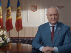 Игорь Додон поздравил женщин Молдовы с Международным женским днем!