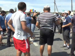 Фермеры протестуют - дорога Кишинев-Каушаны перекрыта