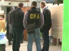 Полиция нагрянула с обысками к «продуктовому» чиновнику в Криулянах 