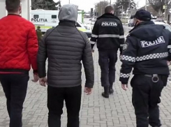 Двое парней устроили драку в увеселительном заведении в Криулянах
