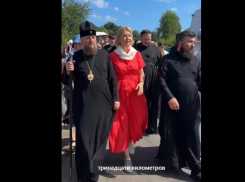 Ирина Влах вместе с жителями Сорок приняла участие в крестном ходе с иконой Божией Матери «Троеручица»: «Верю в силу молитвы»