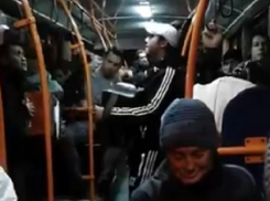 Исполняющий популярную российскую песню «гопник» в троллейбусе удивил жителей Кишинева