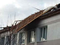 В Тогатине со школы сорвало крышу