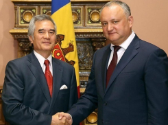 Игорь Додон пригласил президента Вьетнама посетить Молдову