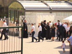 Шикарный банкет в Кишиневе во время поста организовал архимандрит