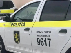 В Кишиневе женщину ограбили прямо внутри банковского отделения