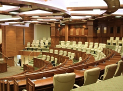 Жалобы депутата на пропавший Интернет в парламенте высмеяли соцсети: «отключили за неуплату»