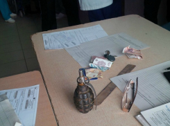 В Кишиневе мужчина угрожал гранатой сотрудникам Больницы скорой помощи 