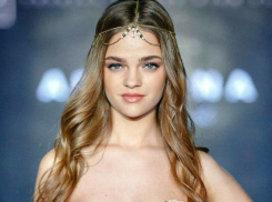 Сексуальная блондинка из Молдовы отправилась «покорять Турцию» на конкурсе красоты