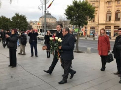 Дорину Киртоакэ был выдан румынский загранпаспорт для поездки на похороны Михая I 