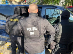 Новый громкий арест по делу о взятке в 400 000 долларов: задержан высокопоставленный сотрудник INI