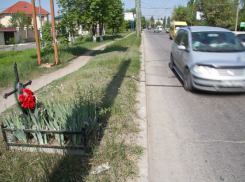 Решено: все кресты и памятники с обочин дорог Молдовы будут снесены