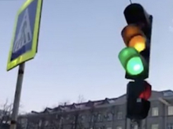 «Взбесившийся» светофор спровоцировал пробку на одной из центральных улиц Кишинева 