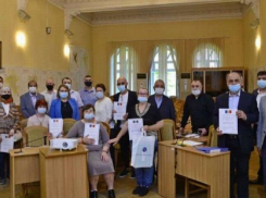 Еще 17 человек присягнули на верность Молдове